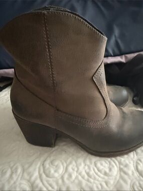 Rocket Dog Brown Suede-Look Ankle Boot with Block Heel